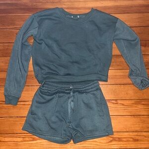 cute and cozy pajama set. teal and size small